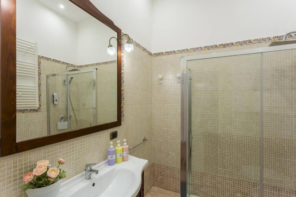 Dimora Donna Vittoria Apartamento Bari Exterior foto